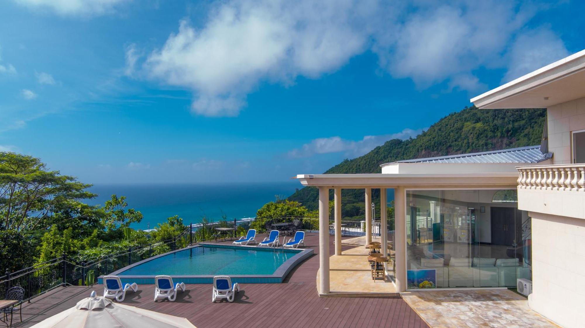 Amanda Villa - Best Value Mountain Top Inn Au Cap 외부 사진