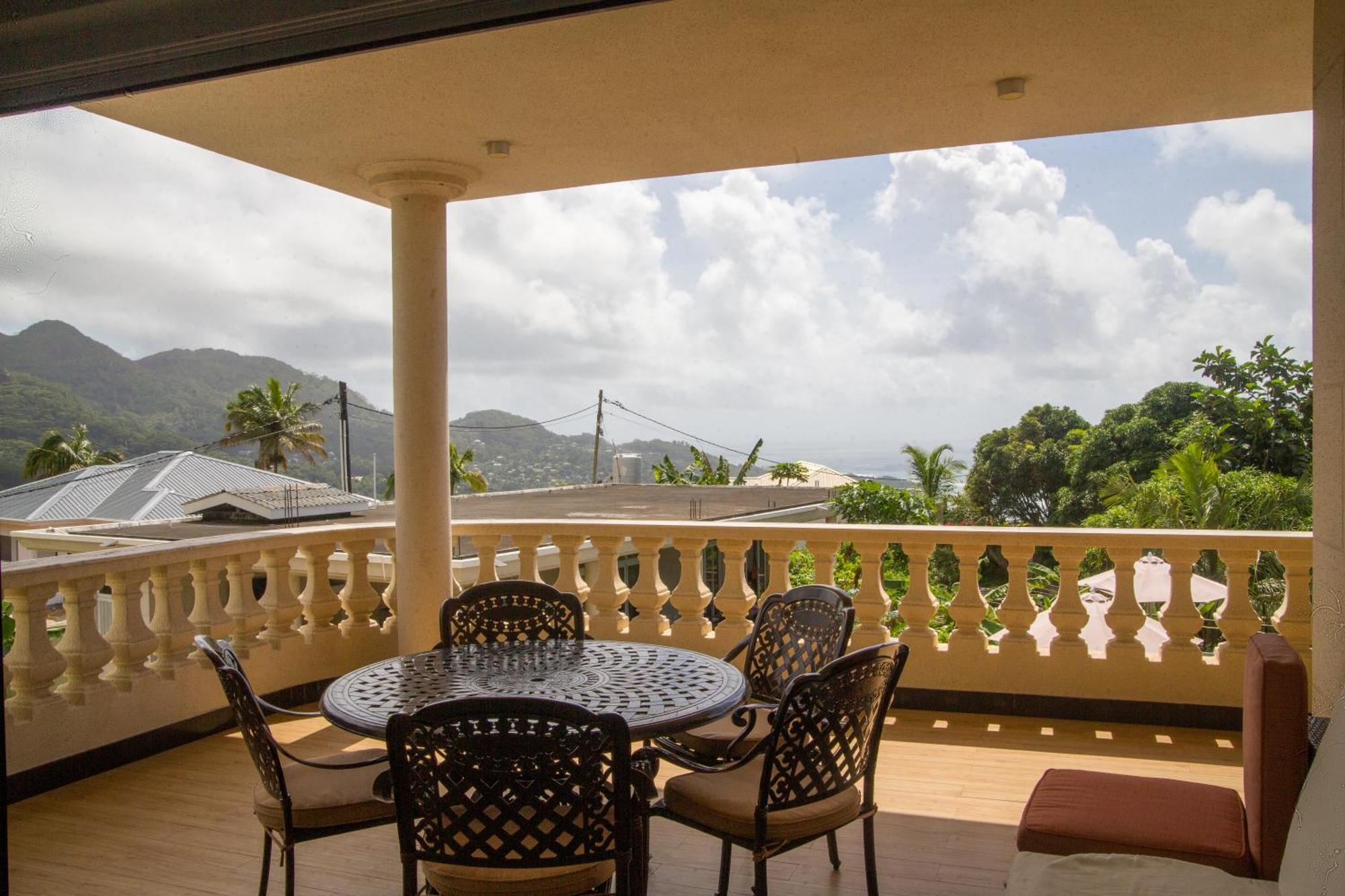 Amanda Villa - Best Value Mountain Top Inn Au Cap 외부 사진