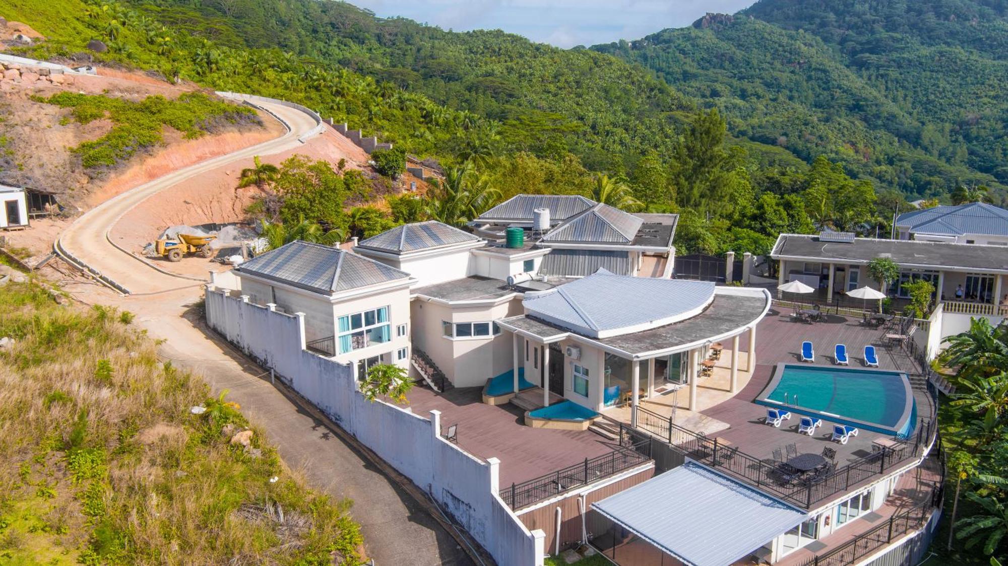 Amanda Villa - Best Value Mountain Top Inn Au Cap 외부 사진