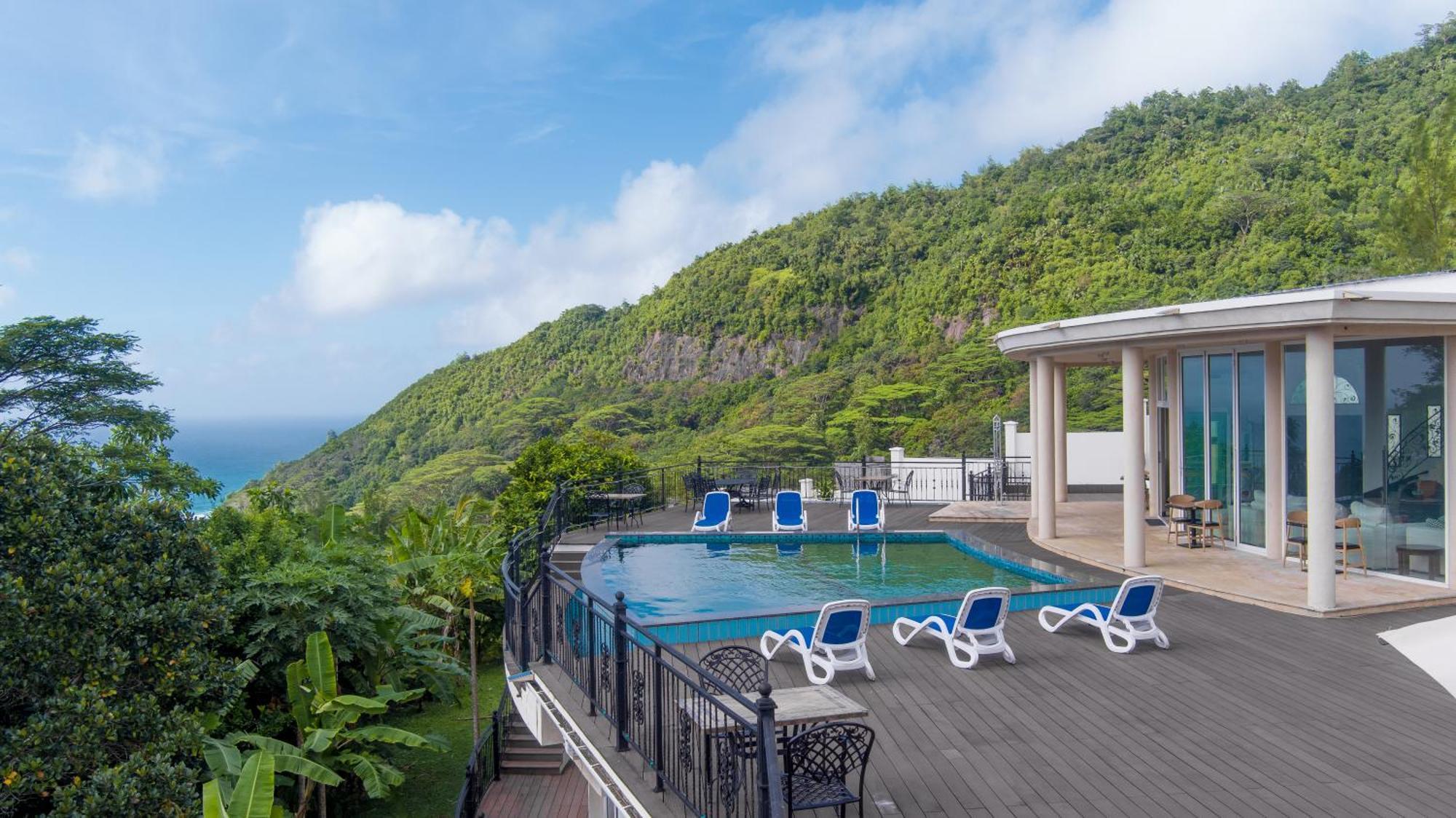 Amanda Villa - Best Value Mountain Top Inn Au Cap 외부 사진