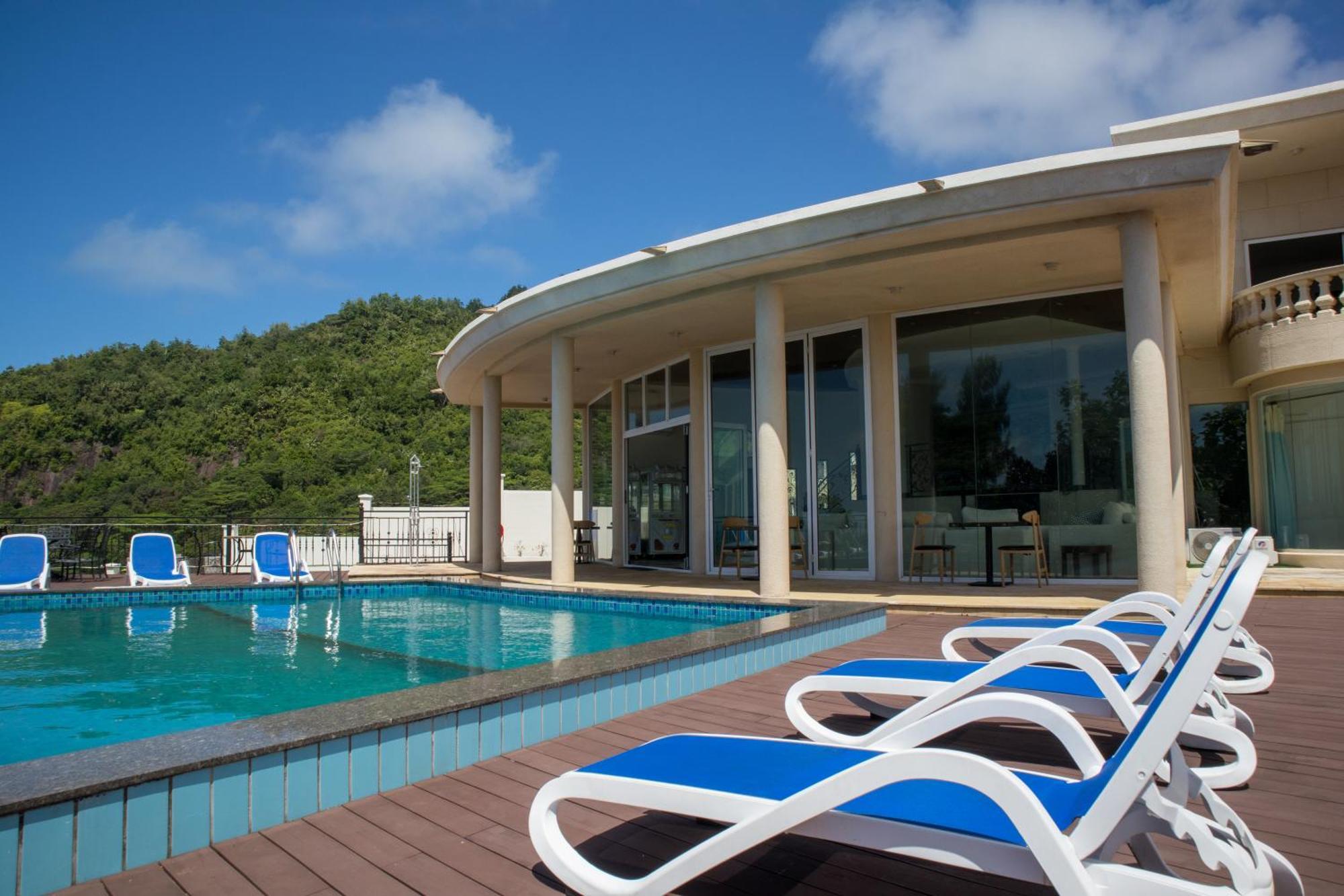 Amanda Villa - Best Value Mountain Top Inn Au Cap 외부 사진
