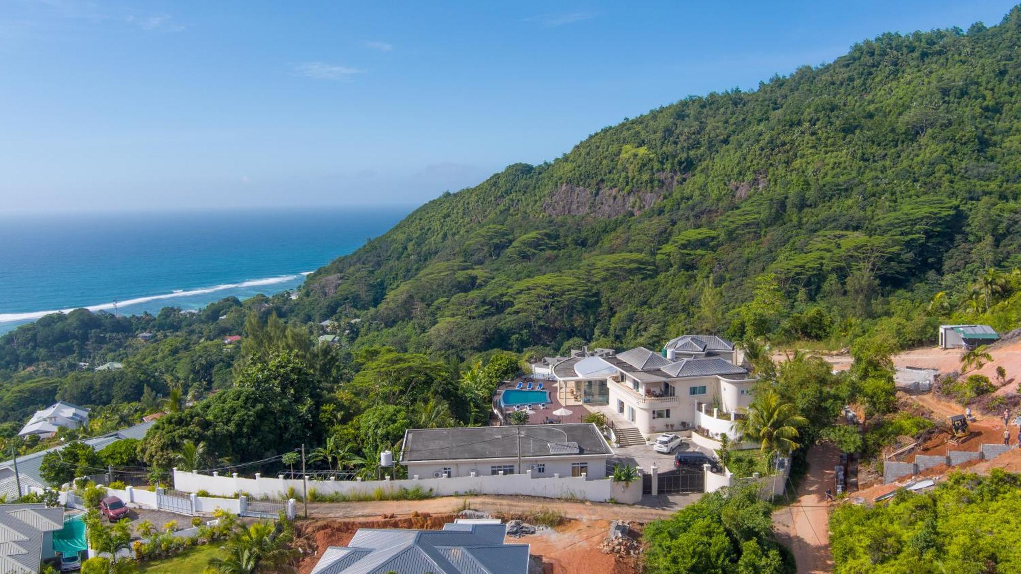 Amanda Villa - Best Value Mountain Top Inn Au Cap 외부 사진