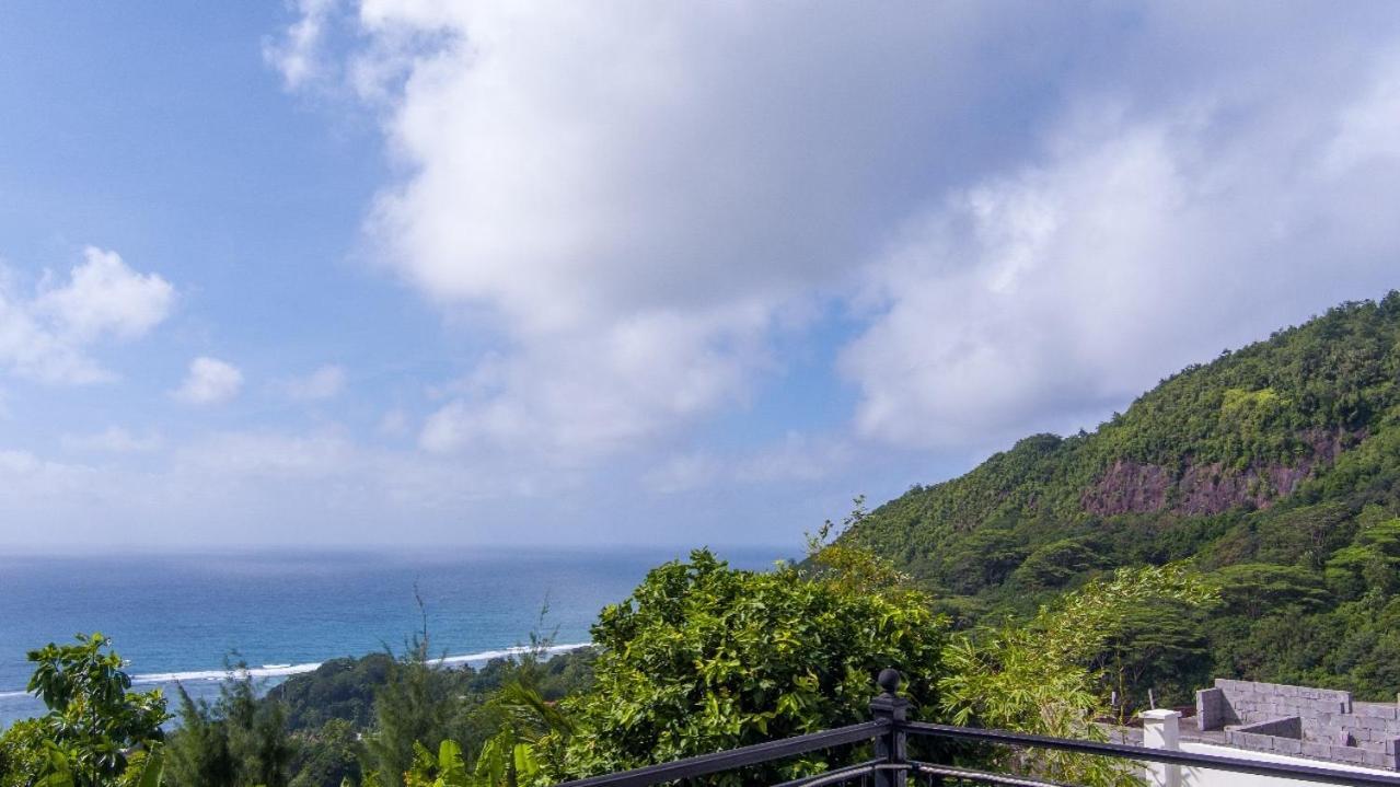 Amanda Villa - Best Value Mountain Top Inn Au Cap 외부 사진